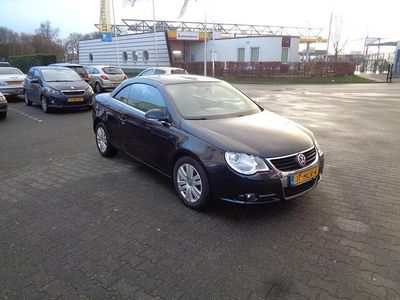 Blauw Gebruikt 2009 VW Eos Cabriolet | € 3.950 (Eerlijke prijs)
