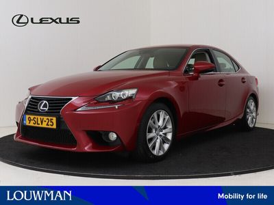 Lexus IS300h