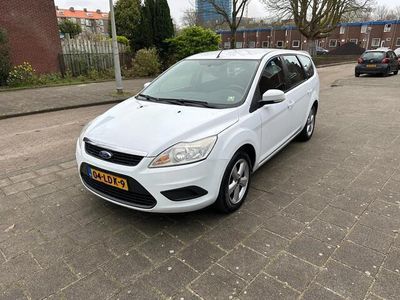 tweedehands Ford Focus Wagon 1.4 Trend Airco Trekhaak Cruise Snow White