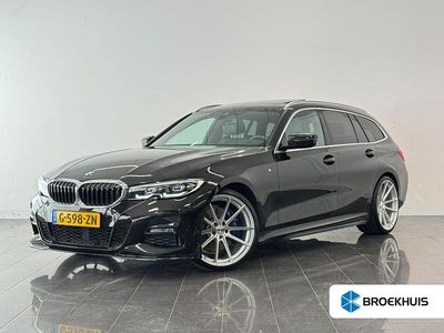 Zwart Occasion 2020 BMW 330 Executive Stationwagen | € 35.945 (Iets duurder)