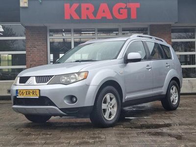 tweedehands Mitsubishi Outlander Intense 2.0 DI-D 140 pk - trekhaak - compleet!