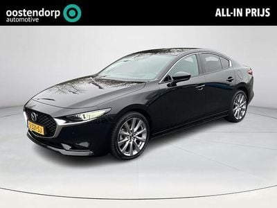 Zwart Occasion 2023 Mazda 3 Luxury Sedan | € 26.900 (Eerlijke prijs)
