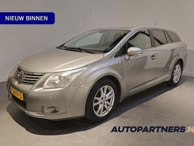 Grijs (metallic) Occasion 2011 Toyota Avensis Business Edition Stationwagen | € 6.950 (Goede deal)