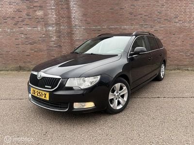 Occasion Skoda Superb Business Line 105 PK (77 kW) 2011 Zwart Stationwagen