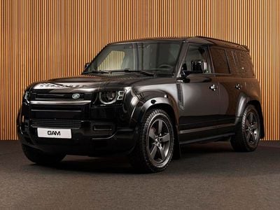 Zwart (metallic) Gebruikt 2024 Land Rover Defender SE Dynamic Van | € 72.800 (Iets duurder)