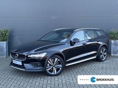 Zwart Occasion 2021 Volvo V60 CC Pro Stationwagen | € 36.495 (Iets duurder)