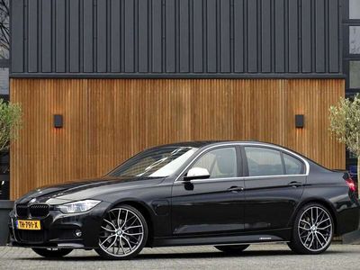 BMW 330e