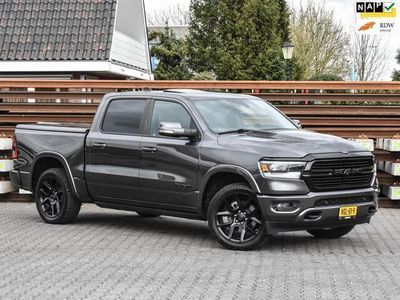 tweedehands Dodge Ram 15005.7 V8 4x4 Crew Cab Laramie / elektrische side-steps / camera's voor en achter / groot scherm / pano-dak / leer