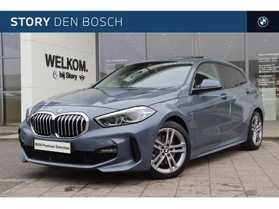 Occasion BMW 118 Executive 136 PK (100 kW) 2022 Grijs Hatchback