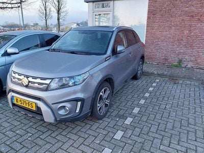 Grijs Gebruikt 2015 Suzuki Vitara Hatchback | € 14.950 (Iets duurder)