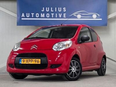 Rood Occasion 2009 Citroën C1 Hatchback | € 1.643 (Eerlijke prijs)