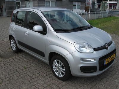 Grijs (metallic) Occasion 2015 Fiat Panda Hatchback | € 5.999 (Eerlijke prijs)