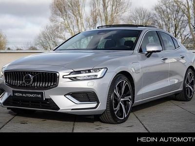 Grijs Gebruikt 2024 Volvo S60 Ultimate Sedan | € 46.995 (Iets duurder)