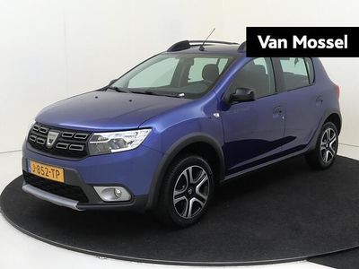 Blauw Gebruikt 2020 Dacia Sandero Stepway Hatchback | € 10.640 (Eerlijke prijs)