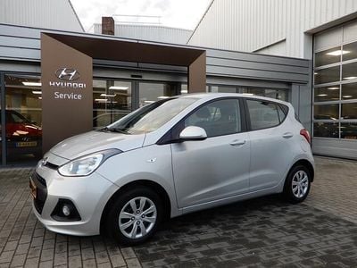 Hatchback Gebruikt 2016 Hyundai i10 Comfort Hatchback | € 6.950 (Eerlijke prijs)
