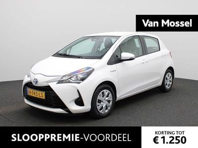 Wit Gebruikt 2020 Toyota Yaris Hybrid Active Hatchback | € 16.900 (Goede deal)