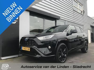 Zwart Gebruikt 2022 Toyota RAV4 Edition SUV | € 37.950 (Eerlijke prijs)