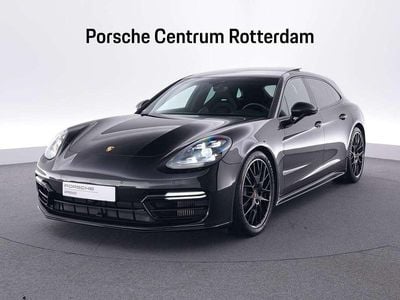 Porsche Panamera 4