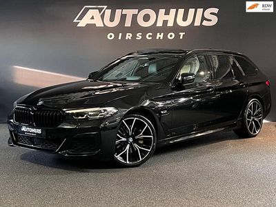 Zwart Occasion 2022 BMW 530 Stationwagen | € 42.990 (Eerlijke prijs)