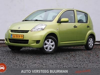 Occasion Daihatsu Sirion 69 PK (50 kW) 2009 Groen Hatchback