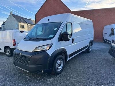 Wit Nieuw 2025 Peugeot Boxer Van | € 35.695 (Duur)