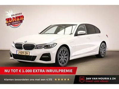 BMW 330e