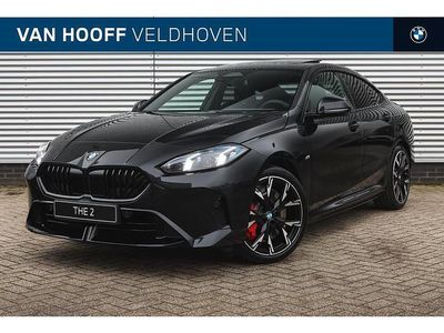 Saphirschwarz Nieuw 2025 BMW 220 M Sport Coupé | € 59.405 (Iets duurder)