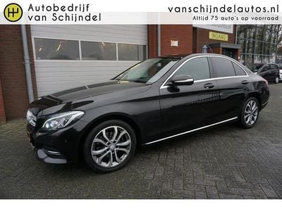 Zwart (metallic) Gebruikt 2015 Mercedes C180 Edition Sedan | € 9.750 (Eerlijke prijs)