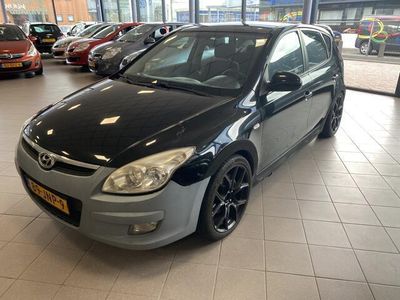 tweedehands Hyundai i30 1.6i Dynamic Bns AIRCO BJ 2010 !!!