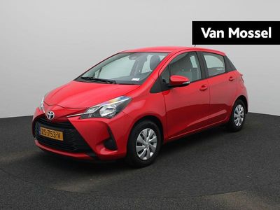Rood Gebruikt 2019 Toyota Yaris Comfort Hatchback | € 12.400 (Eerlijke prijs)