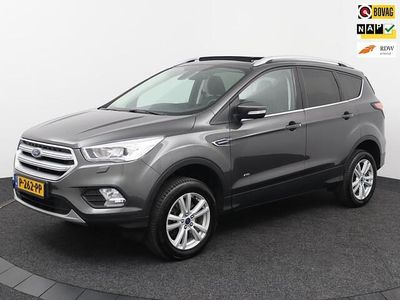 Grijs Gebruikt 2018 Ford Kuga Titanium SUV | € 16.950 (Eerlijke prijs)