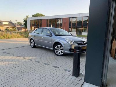 Grijs Gebruikt 2008 Opel Vectra Executive Sedan | € 3.950 (Duur)