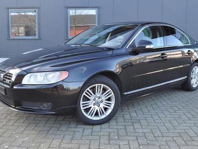 Zwart, metallic lak Gebruikt 2006 Volvo S80 Summum Sedan | € 17.450