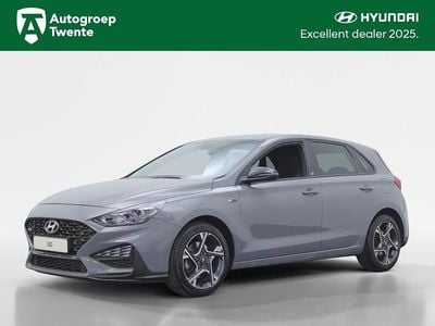 Zwart Gebruikt 2024 Hyundai i30 N Line Hatchback | € 22.950 (Eerlijke prijs)