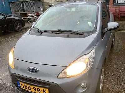 Grijs Gebruikt 2011 Ford Ka S MPV | € 2.750 (Eerlijke prijs)