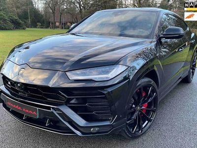 tweedehands Lamborghini Urus Akrapovic FULL Carbon B&O 3xTV Fond Entertainment