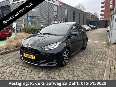Occasion Toyota Yaris Hybrid Executive 116 PK (85 kW) 2021 Zwart Hatchback