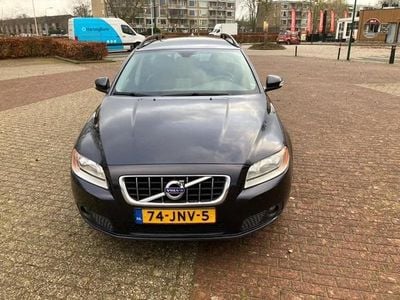 Blauw (metallic) Gebruikt 2009 Volvo V70 Stationwagen | € 1.925