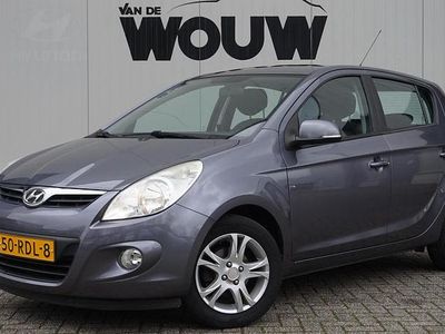 Grijs Gebruikt 2011 Hyundai i20 Hatchback | € 5.995 (Duur)
