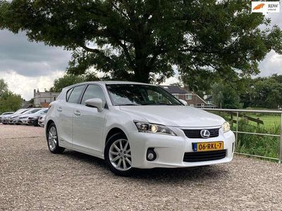 Lexus CT200h