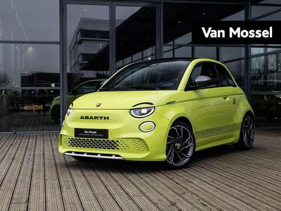 Groen Gebruikt 2023 Abarth 500e Scorpionissima Hatchback | € 25.800