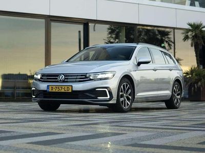 Occasion VW Passat GTE 156 PK (114 kW) 2021 Zilver Stationwagen