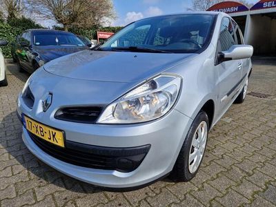 tweedehands Renault Clio 1.2-16V Rip Curl