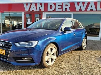 Blauw Occasion 2015 Audi A3 Sportback Ambition Hatchback | € 11.400 (Eerlijke prijs)