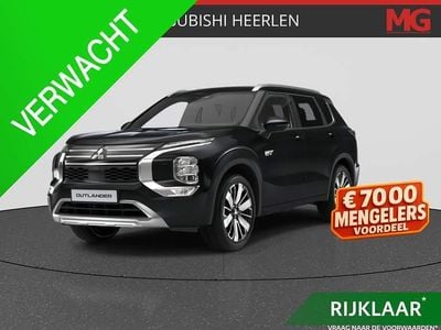 Black diamond metallic (donker zwart) Nieuw 2026 Mitsubishi Outlander P-HEV Instyle SUV | € 55.390 (Eerlijke prijs)