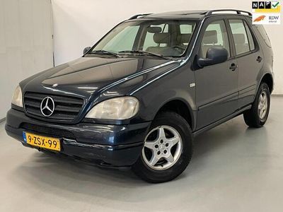 Mercedes 320