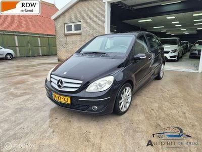 Mercedes B200