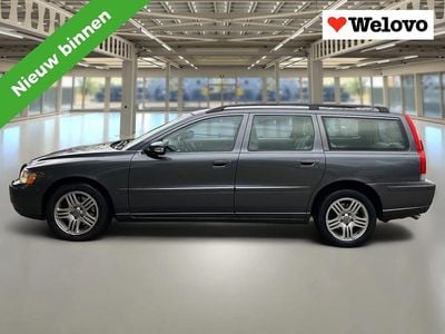 Grijs Gebruikt 2007 Volvo V70 Standard Stationwagen | € 6.950 (Eerlijke prijs)