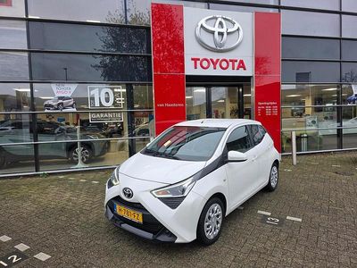 Wit Gebruikt 2020 Toyota Aygo X-play Hatchback | € 10.351 (Goede deal)