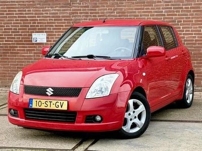 Rood Gebruikt 2006 Suzuki Swift Exclusive Hatchback | € 1.950 (Goede deal)